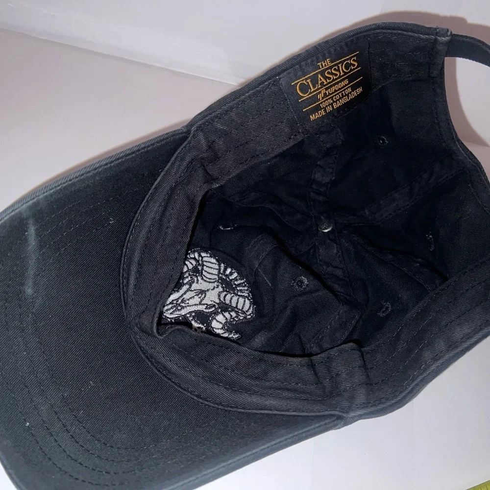 Ram hat